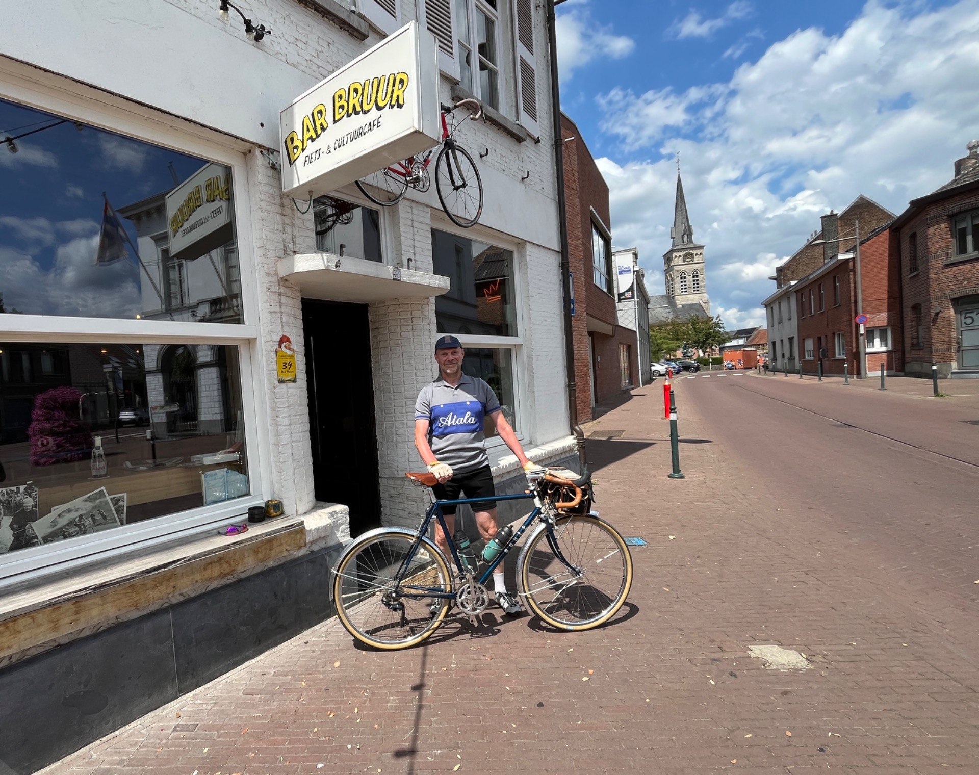 Retrofietser voor Bar Bruur